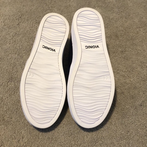 Vionic - Picture 5 of 6